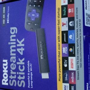 Roku Streaming Stick 4K/HDR/Dolby Vision with Roku volume voice remote